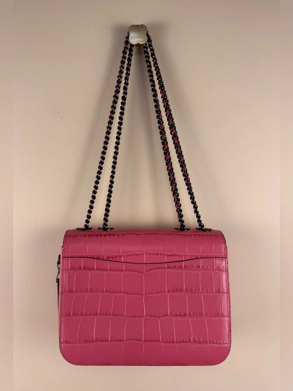 Coach Madison Shoulder Bag in Crocodile-Embossed Leather Pink Gunmetal Chain
